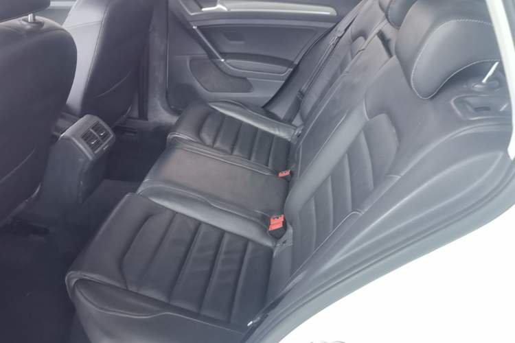 Used Volkswagen Golf 2016 230TSI Automatic Luxury Version Left Rear Seat