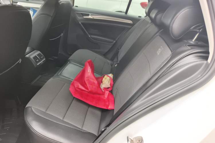Used Volkswagen Golf 2016 1.6L Automatic Comfort Model Left Rear Seat