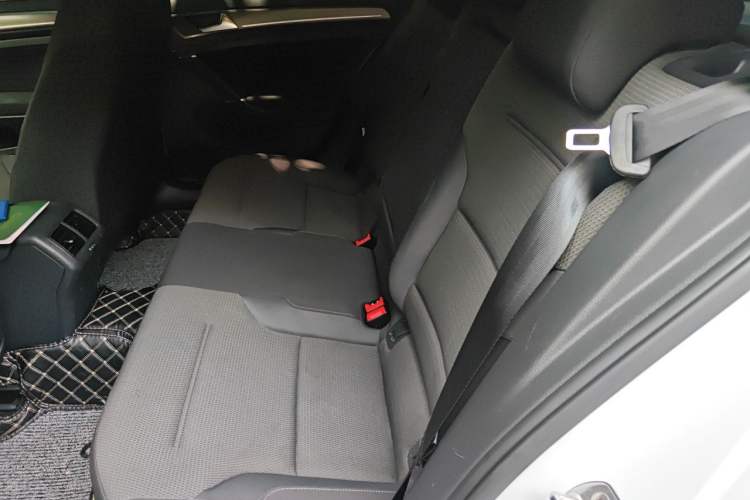Used Volkswagen Golf 2016 230TSI Automatic Comfort Version Left Rear Seat