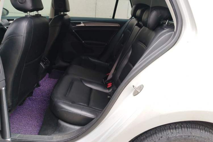 Used Volkswagen Golf 2016 1.6L Automatic Comfort Model Left Rear Seat
