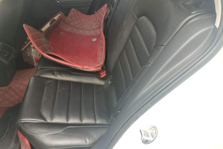 Used Volkswagen Golf 2016 230TSI Automatic Luxury Version Left Rear Seat