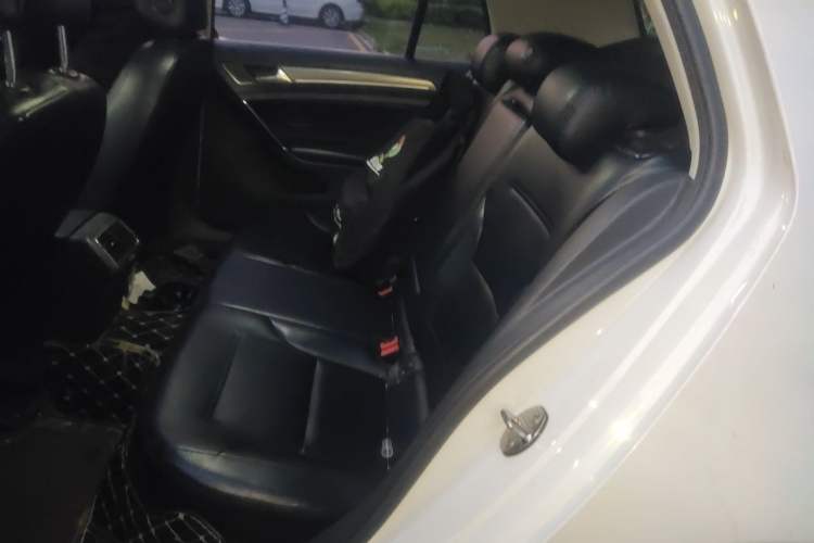 Used Volkswagen Golf 2016 230TSI Automatic Comfort Version Left Rear Seat