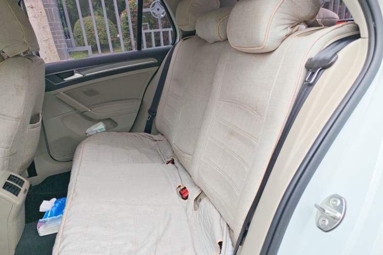 Used Volkswagen Golf 2016 1.6L Automatic Comfort Model Left Rear Seat