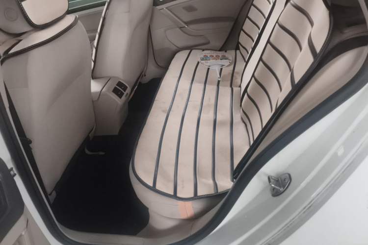 Used Volkswagen Golf 2016 230TSI Automatic Comfort Version Left Rear Seat