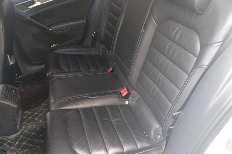 Used Volkswagen Golf 2016 230TSI Automatic Luxury Version Left Rear Seat