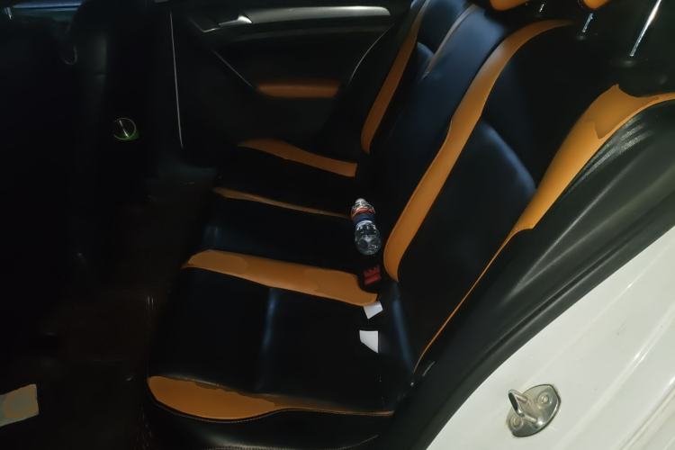 Used Volkswagen Golf 2016 1.6L Automatic Fashion Model Left Rear Seat