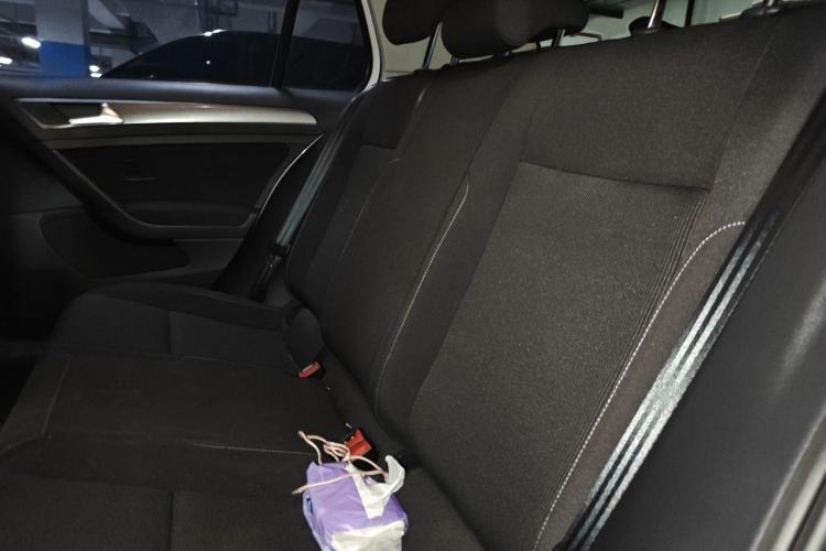 Used Volkswagen Golf 2016 1.6L Automatic Fashion Model Left Rear Seat