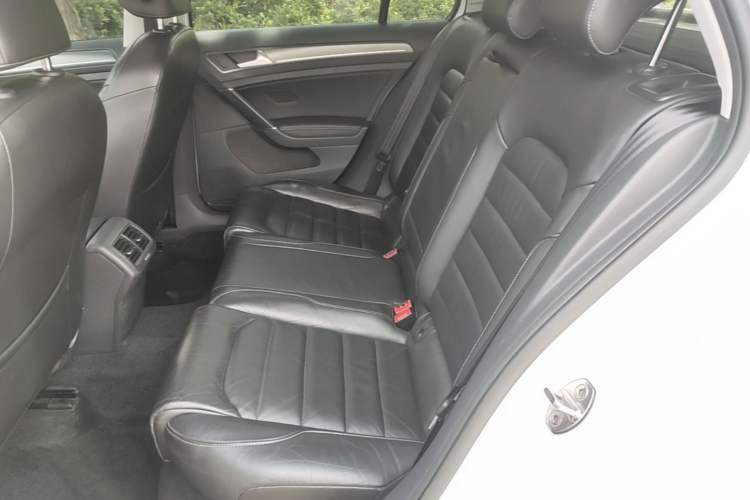 Used Volkswagen Golf 2016 230TSI Automatic Luxury Version Left Rear Seat