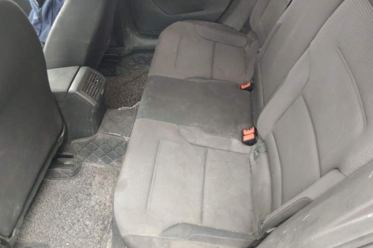 Used Volkswagen Golf 2016 230TSI Automatic Comfort Version Left Rear Seat