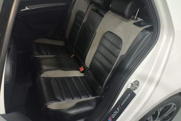 Used Volkswagen Golf 2016 1.4TSI Automatic R-Line Left Rear Seat