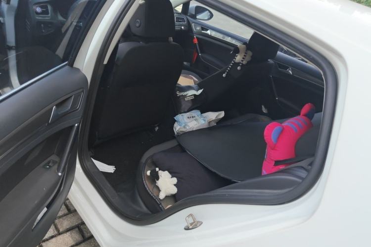 Used Volkswagen Golf 2016 1.6L Automatic Comfort Model Left Rear Seat