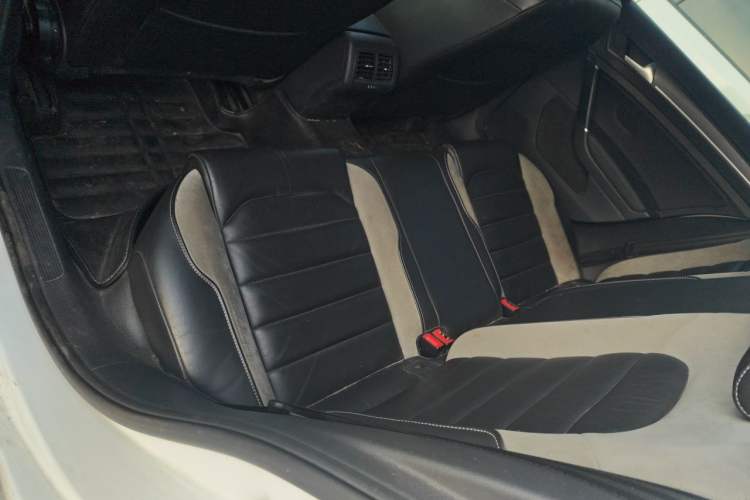 Used Volkswagen Golf 2016 1.4TSI Automatic R-Line Left Rear Seat