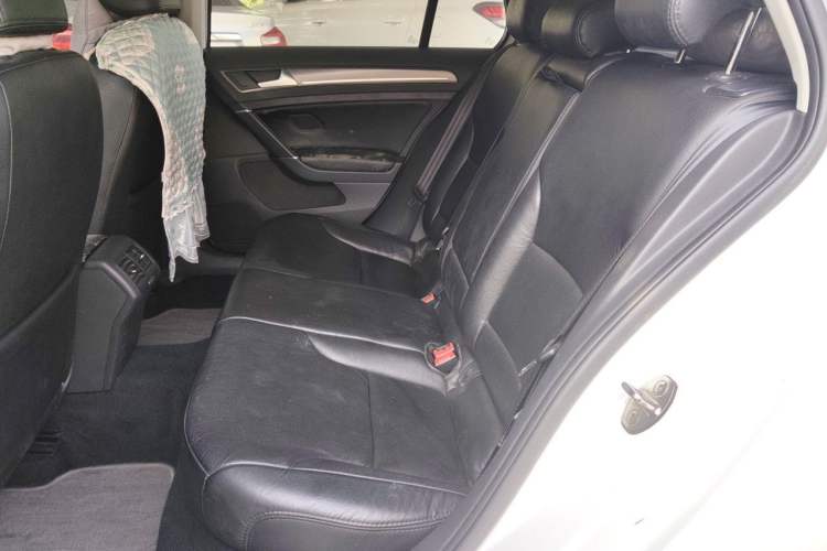 Used Volkswagen Golf 2016 230TSI Automatic Comfort Version Left Rear Seat