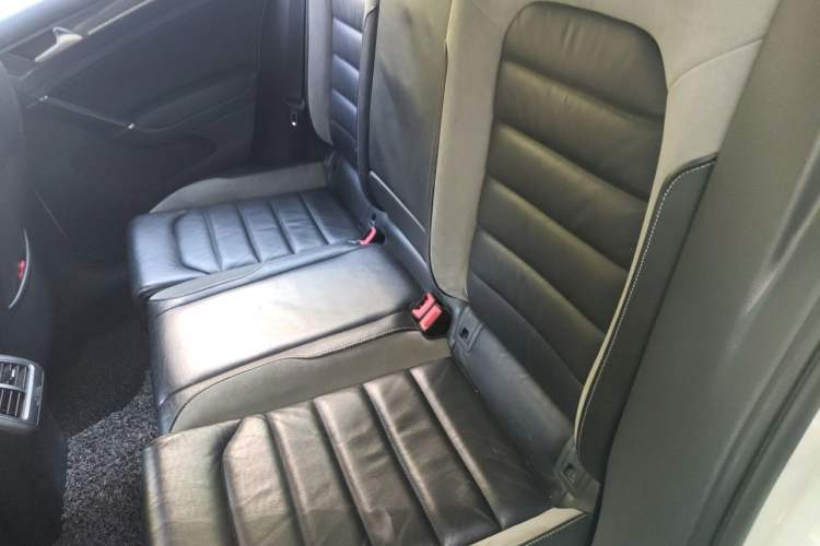 Used Volkswagen Golf 2016 1.4TSI Automatic R-Line Left Rear Seat