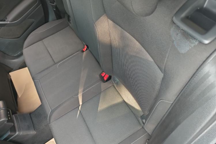 Used Volkswagen Golf 2016 1.6L Automatic Fashion Model Left Rear Seat