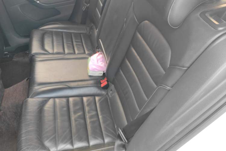 Used Volkswagen Golf 2016 1.6L Automatic Comfort Model Left Rear Seat