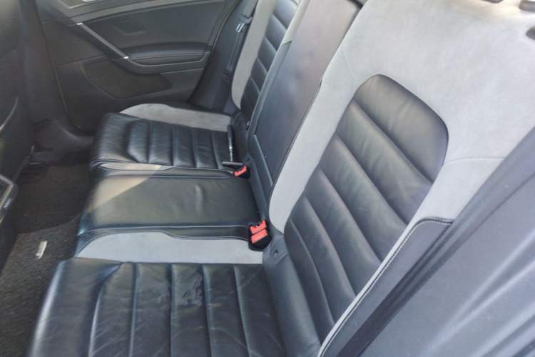 Used Volkswagen Golf 2016 1.4TSI Automatic R-Line Left Rear Seat