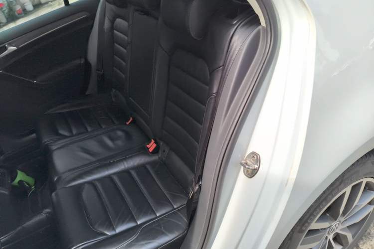Used Volkswagen Golf 2016 230TSI Automatic Luxury Version Left Rear Seat