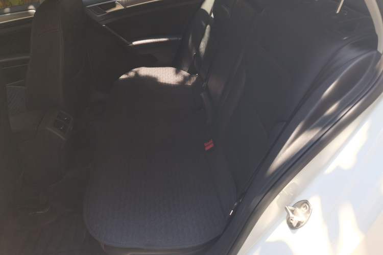 Used Volkswagen Golf 2016 1.6L Automatic Comfort Model Left Rear Seat