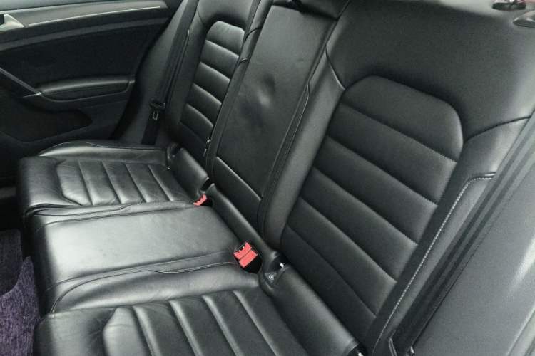 Used Volkswagen Golf 2016 230TSI Automatic Luxury Version Left Rear Seat