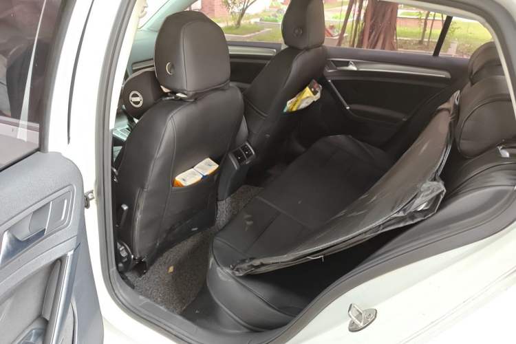 Used Volkswagen Golf 2016 230TSI Automatic Comfort Version Left Rear Seat
