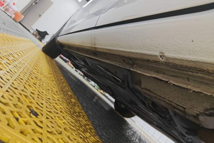 Used Volkswagen Golf 2016 1.6L Automatic Fashion Model Left Side Sill