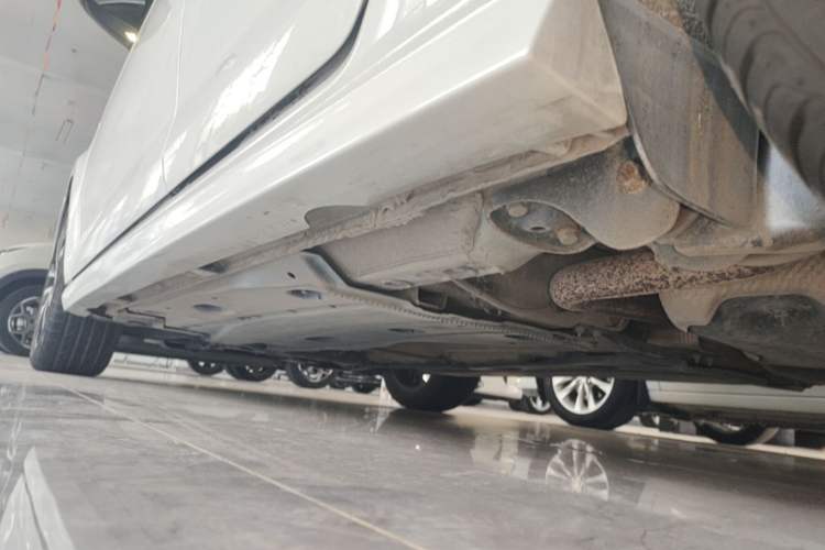 Used Volkswagen Golf 2016 230TSI Automatic Comfort Version Left Side Sill