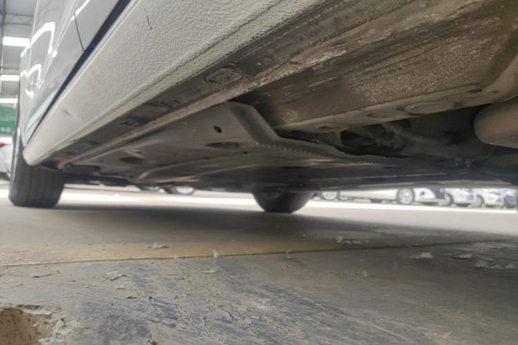 Used Volkswagen Golf 2016 1.6L Manual Fashion Edition Left Side Sill