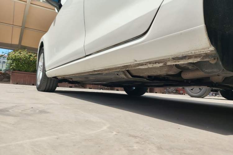 Used Volkswagen Golf 2016 230TSI Automatic Comfort Version Left Side Sill