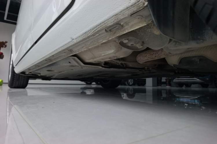 Used Volkswagen Golf 2016 1.6L Automatic Comfort Model Left Side Sill