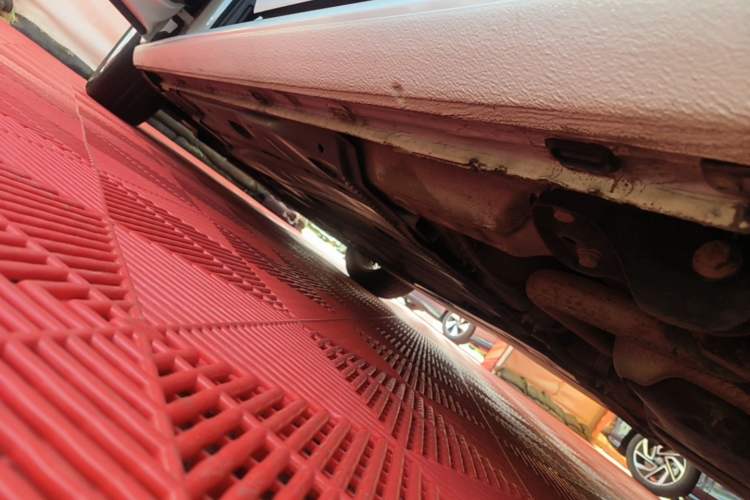 Used Volkswagen Golf 2016 230TSI Automatic Comfort Version Left Side Sill