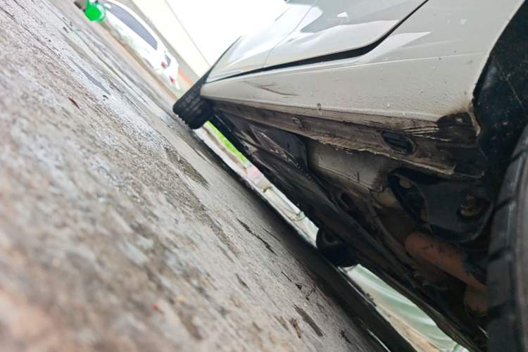 Used Volkswagen Golf 2016 230TSI Automatic Luxury Version Left Side Sill