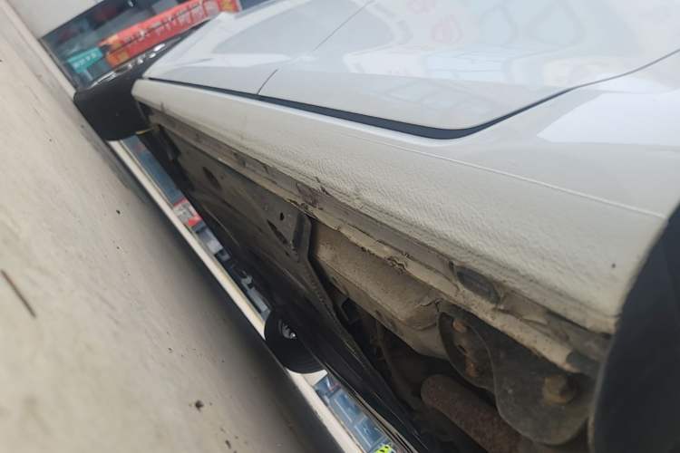 Used Volkswagen Golf 2016 230TSI Automatic Comfort Version Left Side Sill