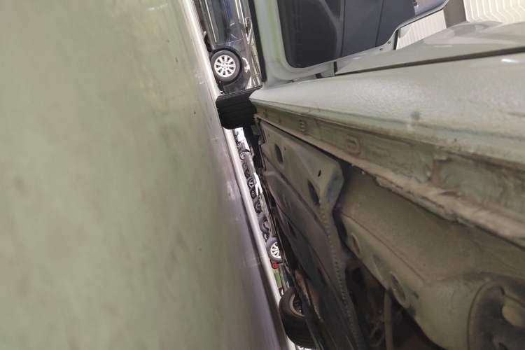Used Volkswagen Golf 2016 1.6L Automatic Fashion Model Left Side Sill