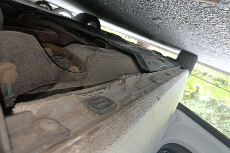 Used Volkswagen Golf 2016 1.6L Automatic Comfort Model Left Side Sill