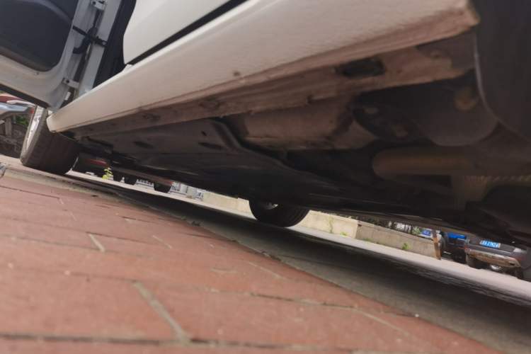 Used Volkswagen Golf 2016 230TSI Automatic Comfort Version Left Side Sill