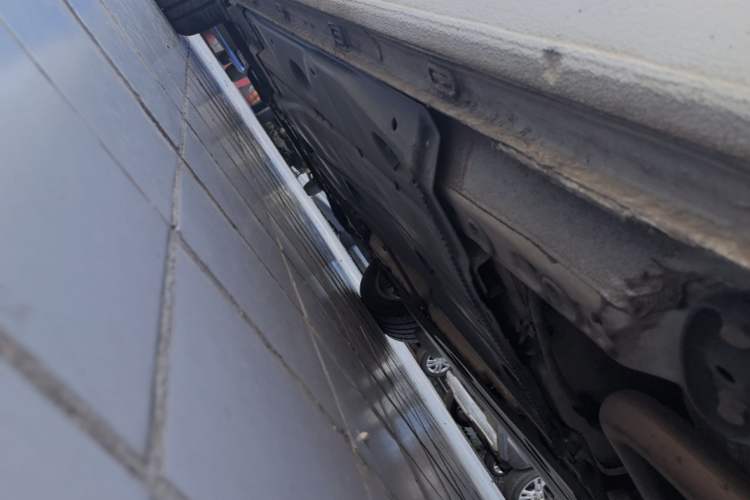 Used Volkswagen Golf 2016 230TSI Automatic Luxury Version Left Side Sill