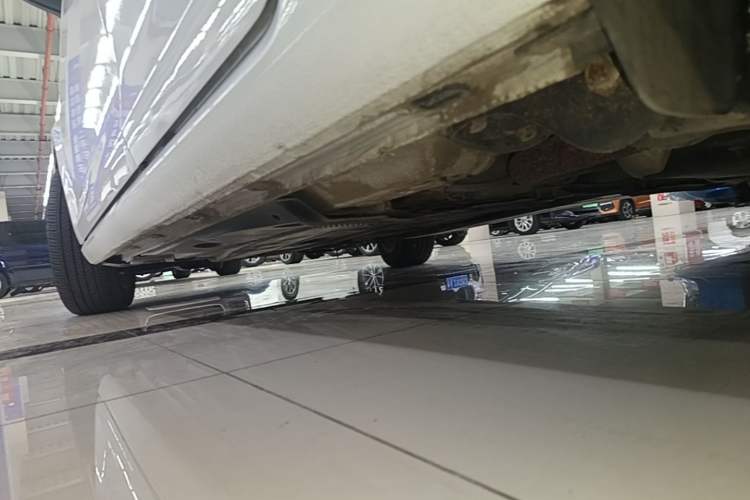 Used Volkswagen Golf 2016 1.6L Automatic Comfort Model Left Side Sill
