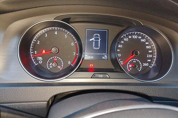 Used Volkswagen Golf 2016 230TSI Automatic Luxury Version Odometer Close Up