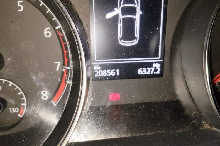 Used Volkswagen Golf 2016 230TSI Automatic Comfort Version Odometer Close Up