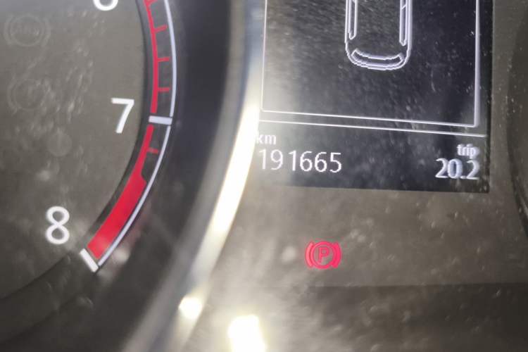 Used Volkswagen Golf 2016 230TSI Automatic Comfort Version Odometer Close Up