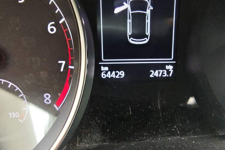Used Volkswagen Golf 2016 1.4 TSI 25th Anniversary Edition Odometer Close Up