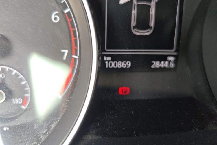 Used Volkswagen Golf 2016 230TSI Automatic Luxury Version Odometer Close Up