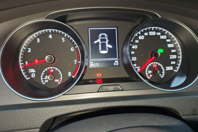 Used Volkswagen Golf 2016 230TSI Automatic Luxury Version Odometer Close Up
