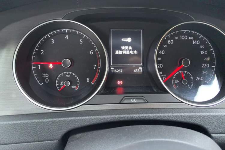 Used Volkswagen Golf 2016 230TSI Automatic Luxury Version Odometer Close Up