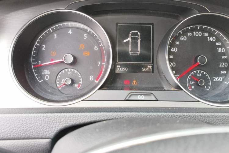 Used Volkswagen Golf 2016 230TSI Automatic Luxury Version Odometer Close Up