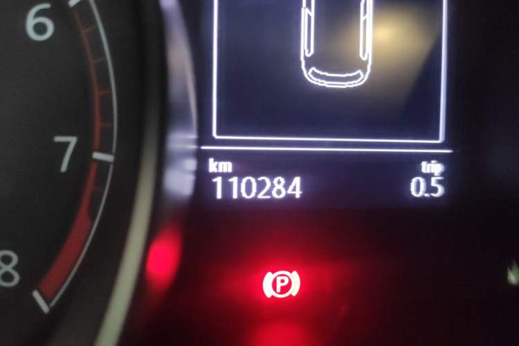 Used Volkswagen Golf 2016 1.4 TSI 25th Anniversary Edition Odometer Close Up