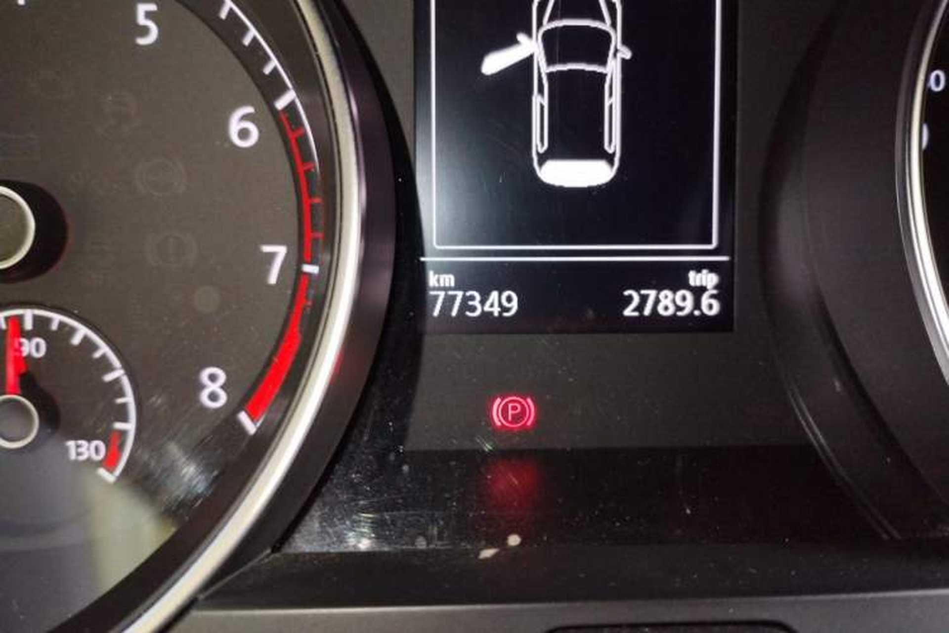Used Volkswagen Golf 2016 1.4TSI Automatic R-Line Odometer Close Up