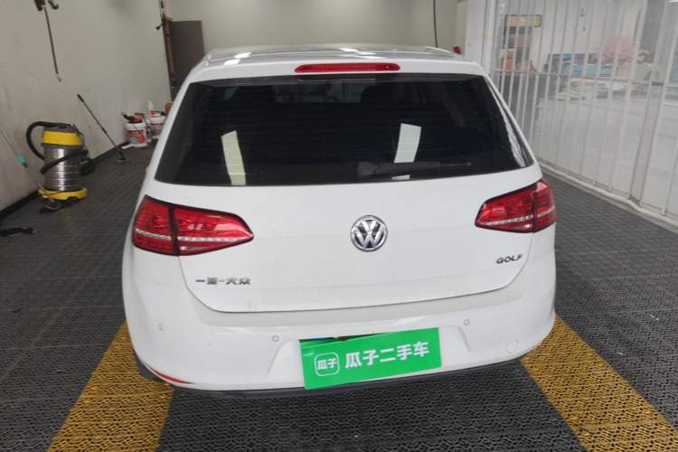 Used Volkswagen Golf 2016 1.6L Automatic Fashion Model Rear