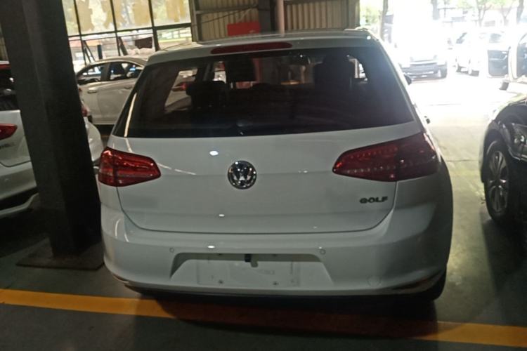 Used Volkswagen Golf 2016 1.6L Automatic Fashion Model Rear